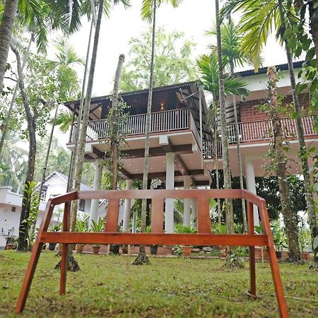 Serenity Villa And Treehouse Palakkad Ngoại thất bức ảnh